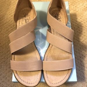 Lifestride sandals new in box